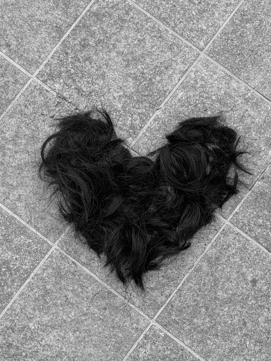 updatingsvt's tweet photo. [INSTAGRAM] 260907 DK  

⚔️: i'll go and come back safely and healthily″̮  
⚔️: ㅋㅋㅋㅋ i have no hair
⚔️: carats, receive this heart🖤
⚔️: what a good haircut for face mask🫡

#DK #도겸 https://t.co/1henDxaq2Z
