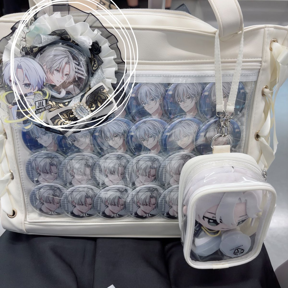 rnn112iss's tweet photo. 拡散希望です‼️

このロゼットもし拾って持ってる方いたら連絡ください😭😭
東京公演で落としてしまいました、、 https://t.co/Gybh7dNjzr