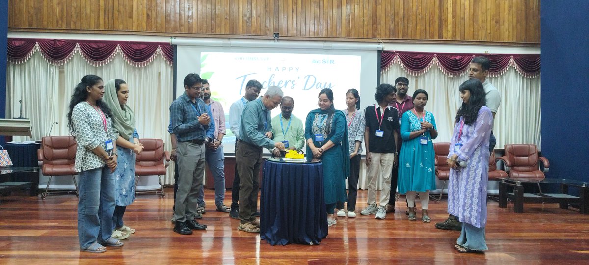 icmrrmrcsvp's tweet photo. Teachers’ Day 2026 was celebrated at ICMR–RMRC, Sri Vijaya Puram, with great enthusiasm.The programme was organized by the Centre’s PhD scholars to honour the invaluable contributions of their teachers &amp; mentors in guiding and shaping their academic and research journeys. https://t.co/i4gToa9PXu