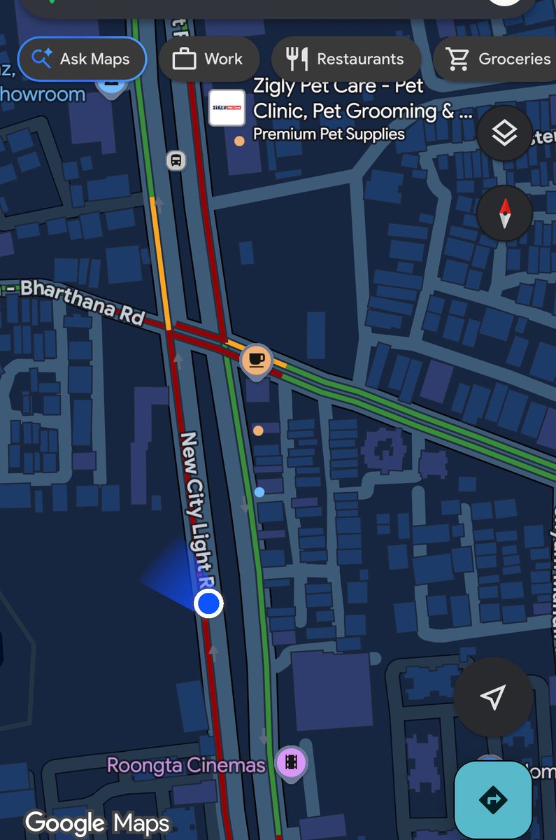 anujagarwala3's tweet photo. @GujaratPolice Heavy traffic jam on New  Citylight Road Surat @CP_SuratCity https://t.co/D5Pwjo29M4