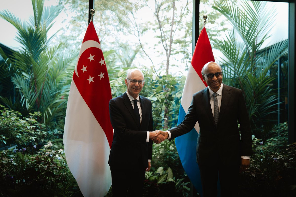 LucFrieden's tweet photo. A pleasure to catch up with my friend, President @Tharman_S of Singapore. 

🇸🇬 🇱🇺 share many similarities and a deep commitment to values, innovation, and multilateralism. https://t.co/4zmb15o23f