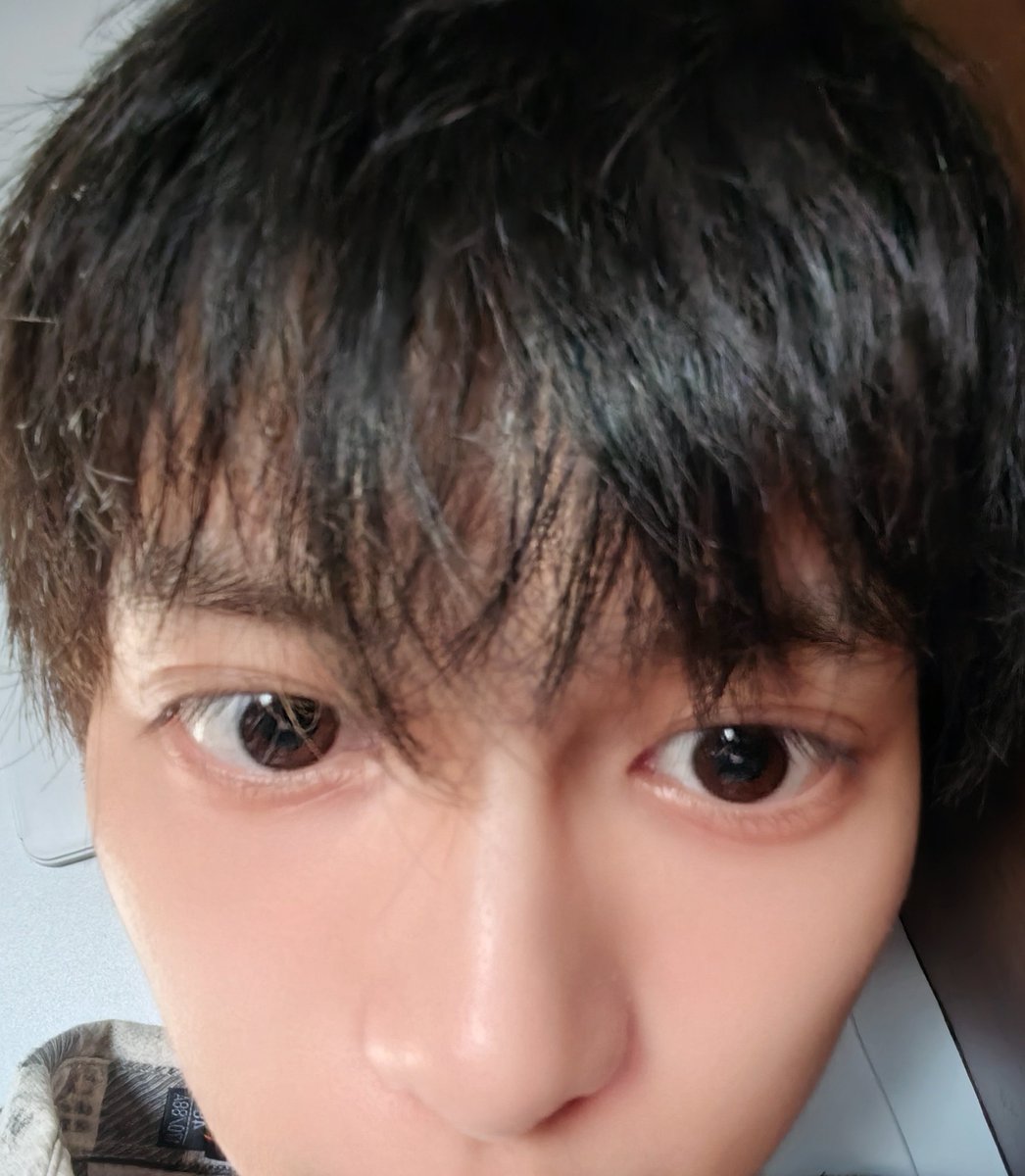 Asitu07's tweet photo. 回学校后每时每刻都想要，但无人愿意认识只能继续压抑，好烦 https://t.co/dMxwtCCYfW