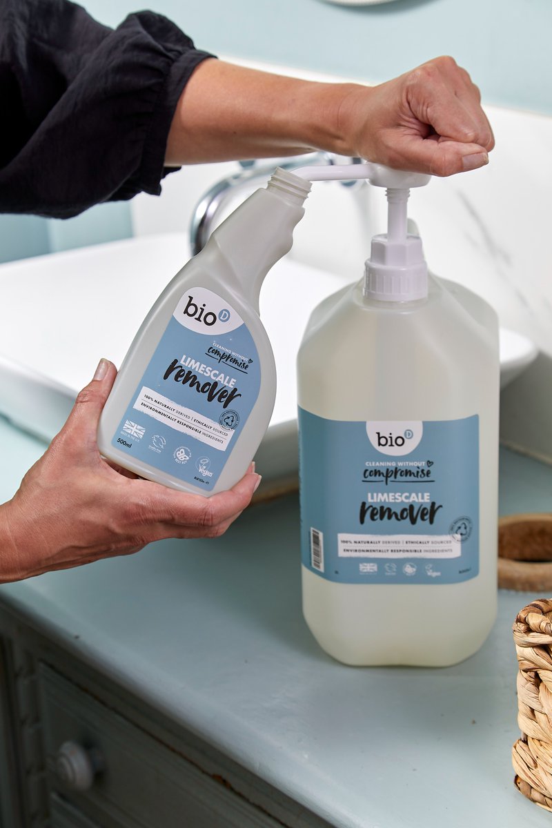 thebiodcompany's tweet photo. ♻️ Refilling couldn’t be easier with Bio-D!
Our Limescale Remover is 2x more effective than the non-eco market leader. 💪
Available in 500ml & 5L.
#BioD #Refill #EcoCleaning https://t.co/MHsiAI9aLc