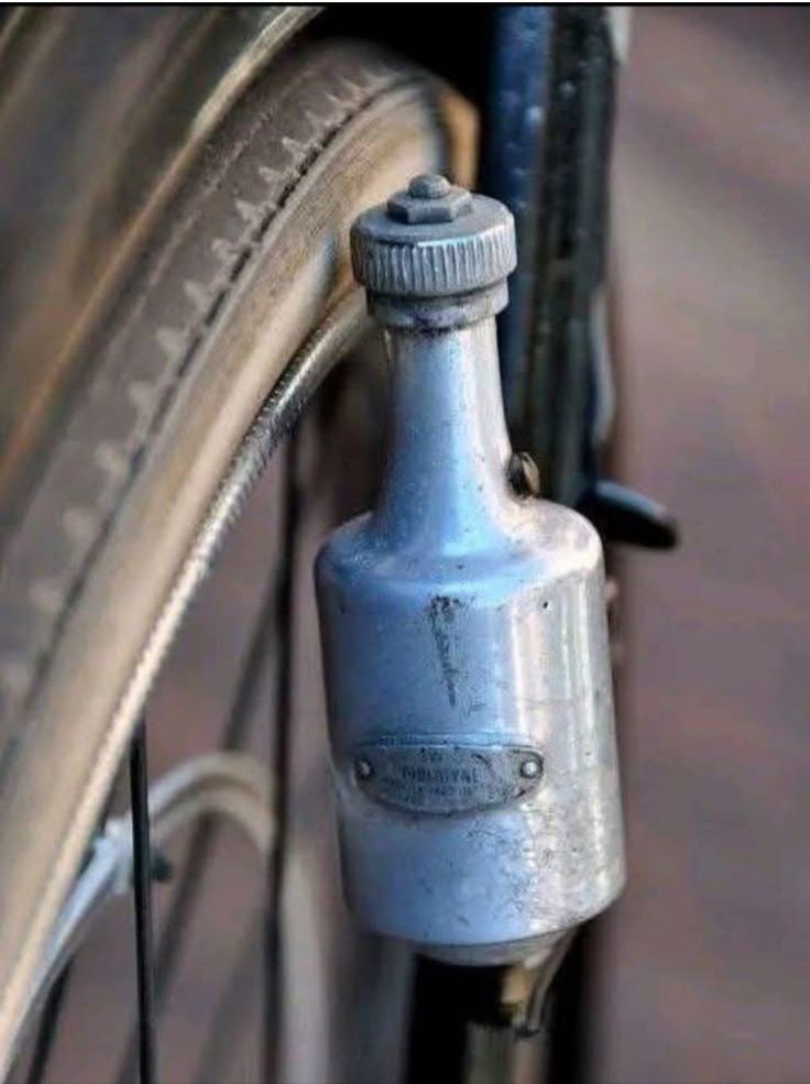 Laura95dol's tweet photo. People keep guessing, but no one gets it right. Do you know what this is? https://t.co/2t9JLRuN7l