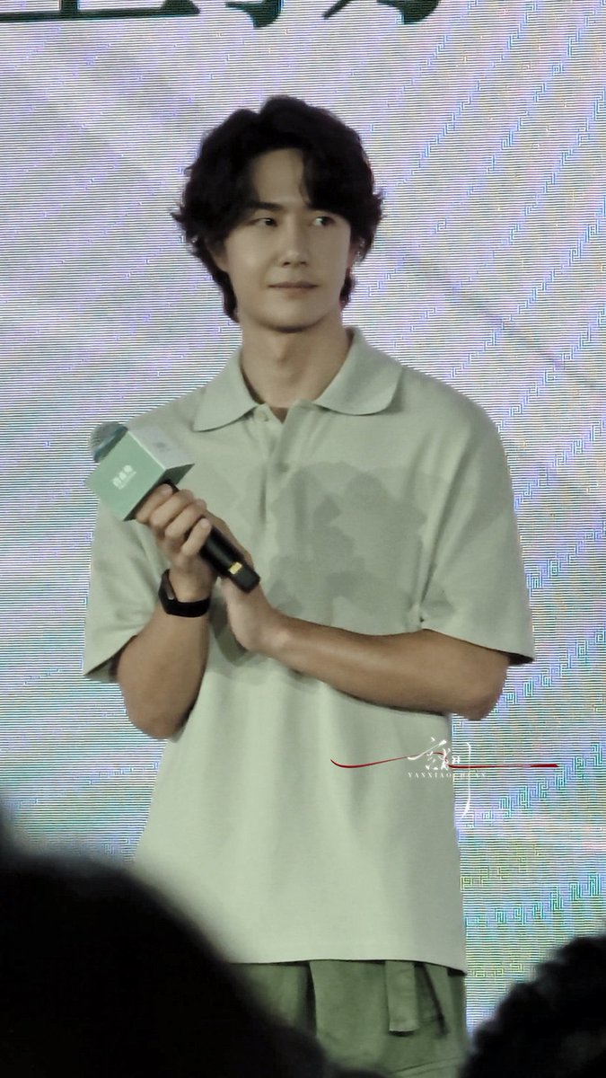 nahz_oaix's tweet photo. abang handsome omg 😭😍 im melting https://t.co/Wfjf3mTkFv