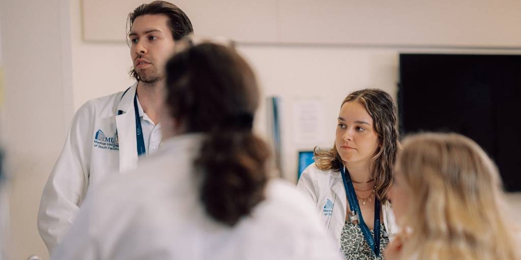 MedUnivSC's tweet photo. From research and teaching to learning and all that happens behind the scenes, a lot goes into each day at MUSC.

This Labor Day, we’re proud to recognize the faculty, staff, students and teams who make it all possible.

#ChangingWhatsPossible https://t.co/nWsjVspuY4