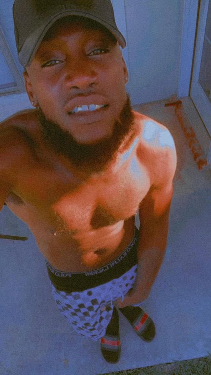 MoneyMane601's tweet photo. Would you pull up and suck the soul outta a nigga 🤯🥶😈 Looking for a eater 🤔 https://t.co/nPZelGj4eA
