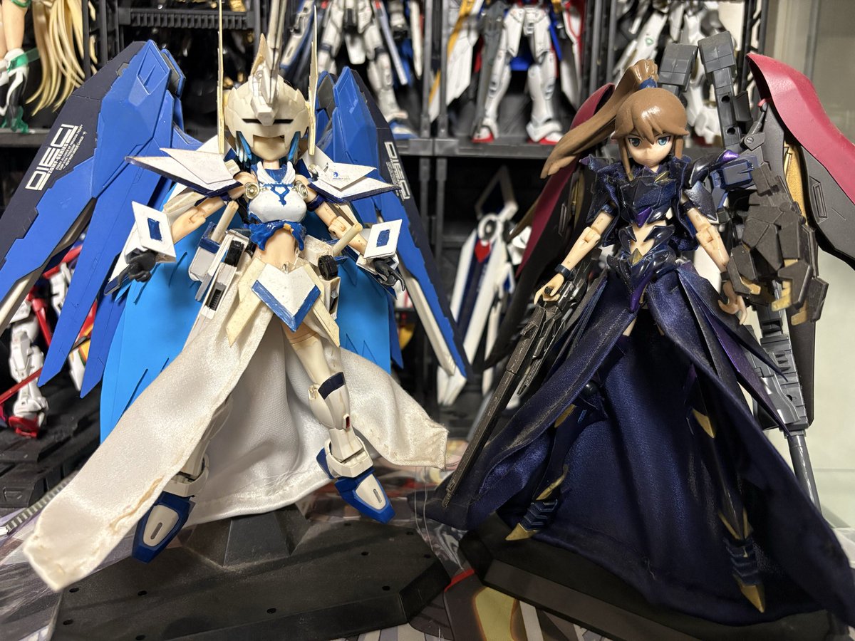 LUSIAS1013's tweet photo. もう20年！？　　飾ってたやつ久々に引っ張り出したけど埃被ってるなぁ…   当時が懐かしい。

しかしだいぶ粗いな、今ならもうちょい上手く作れるか…？

#武装神姫20周年 https://t.co/zBEhSrIoNW