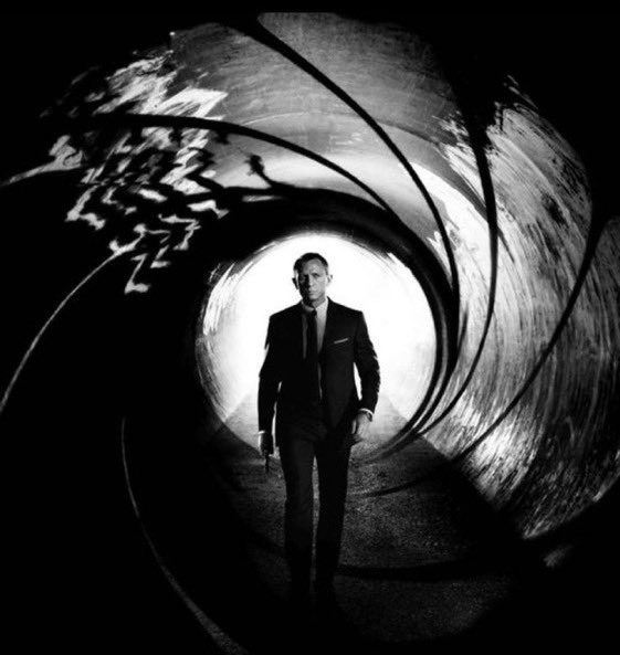 HollywoodHandle's tweet photo. The new James Bond has been chosen, according to Gary Oldman.

“My fingers are crossed for Jack [Lowden].”

(Via: https://t.co/5nOJdtTi2m) https://t.co/lnB4oDZs9f