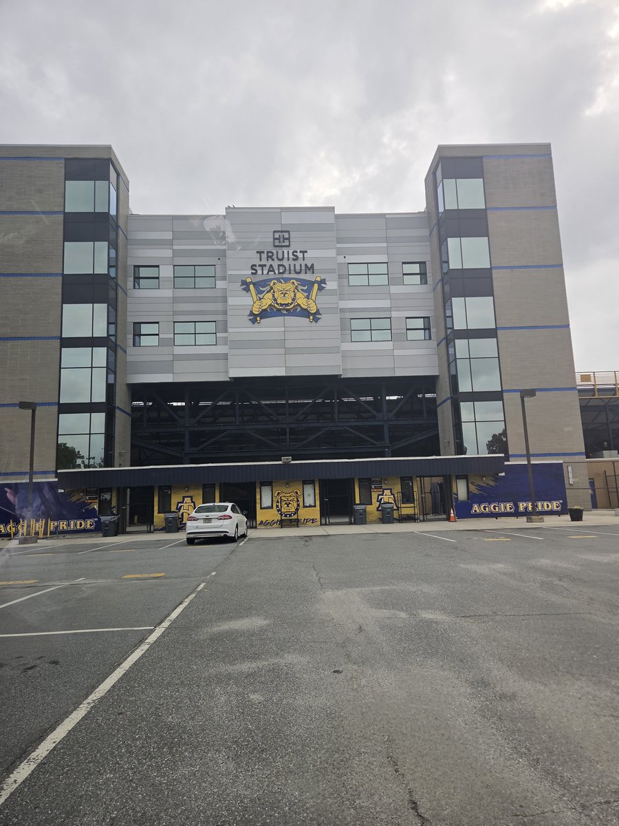JalynnLudd2028's tweet photo. Had a great time attending the North Carolina A&T State prospect camp! It was so much fun getting to work with and be coached by the players on the team. Then had a nice conversation with Coach Gonzalez. Thank you NCAT coaches for such a cool experience! @NCATSOFTBALL @CoastRecruits @CoastRecruitsSB @LegacyLegendsS1 @SportPrepX @SBRRetweets @gatorjack72 @TopPreps @IHartFastpitch @commit2HBCU @DfwSho @ccprospects23 @raj_manjrekar @FastpitchAthRec @EastCoastFP @SoftballDown