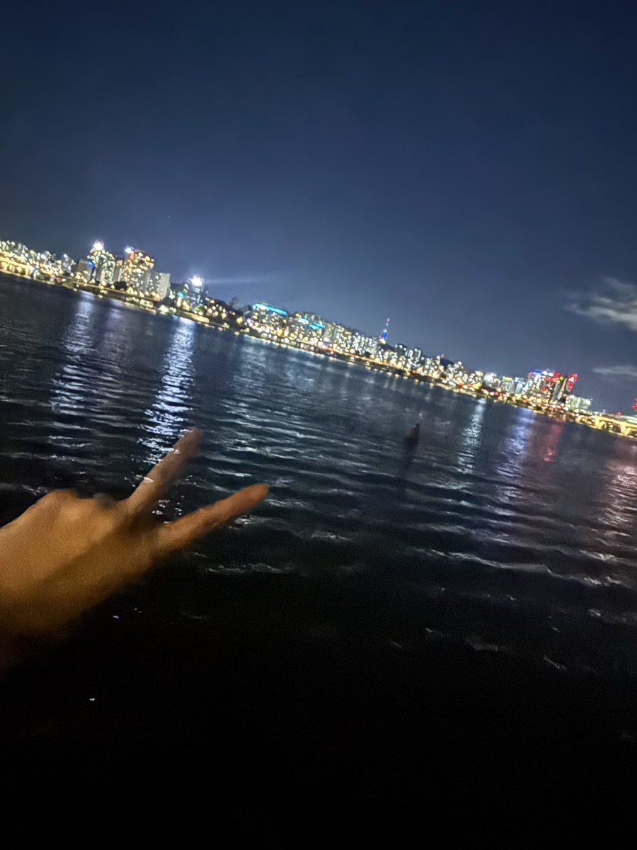 punpun892's tweet photo. 여의도햄찌브이 https://t.co/b6P0zEk0qx