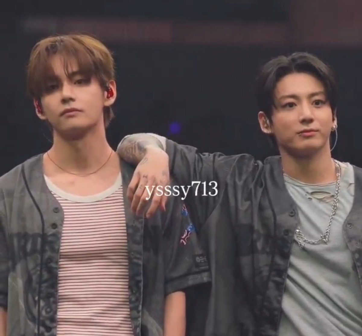 archivedtaekook's tweet photo. Taehyung's THAT face when something happens with Jungkook ..... https://t.co/pqRBB2LU4e