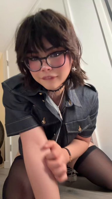 Crystal7yer's tweet photo. Can I bite? https://t.co/sJJdTHc2Iz