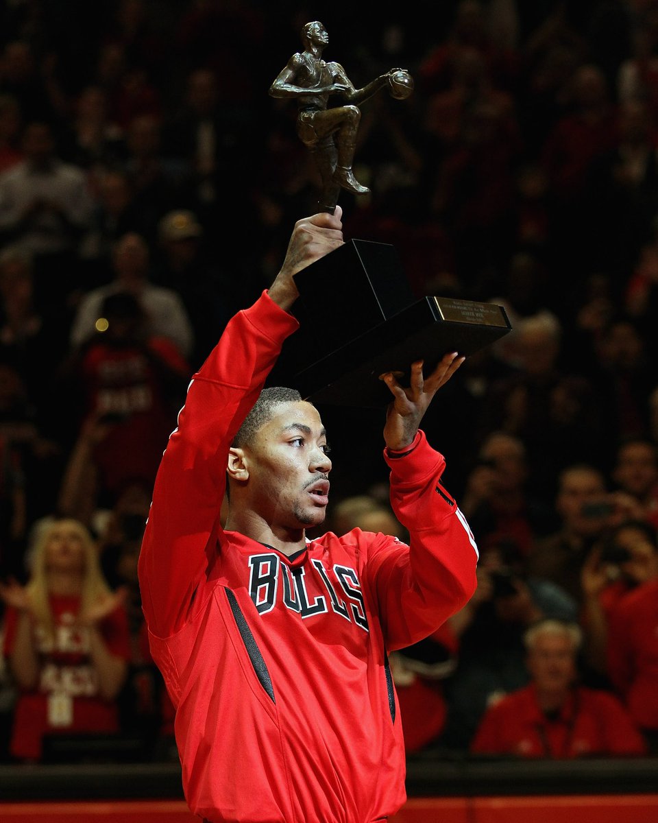 LegionHoops's tweet photo. Derrick Rose says he doesn’t think fans will remember him:

“The way my story went, there’s going to be x amount of years they're not going to remember me. So, it's going to be the kid that actually does his due diligence… to find out my story… But these kids today don't know who [Wilt] is, or they don't know Bill Russell, and he got the most championships. So, who am I to say that they’re going to remember me? They probably don't. But the kid that do, I hope it's not by coincidence.”

(via @SInow)