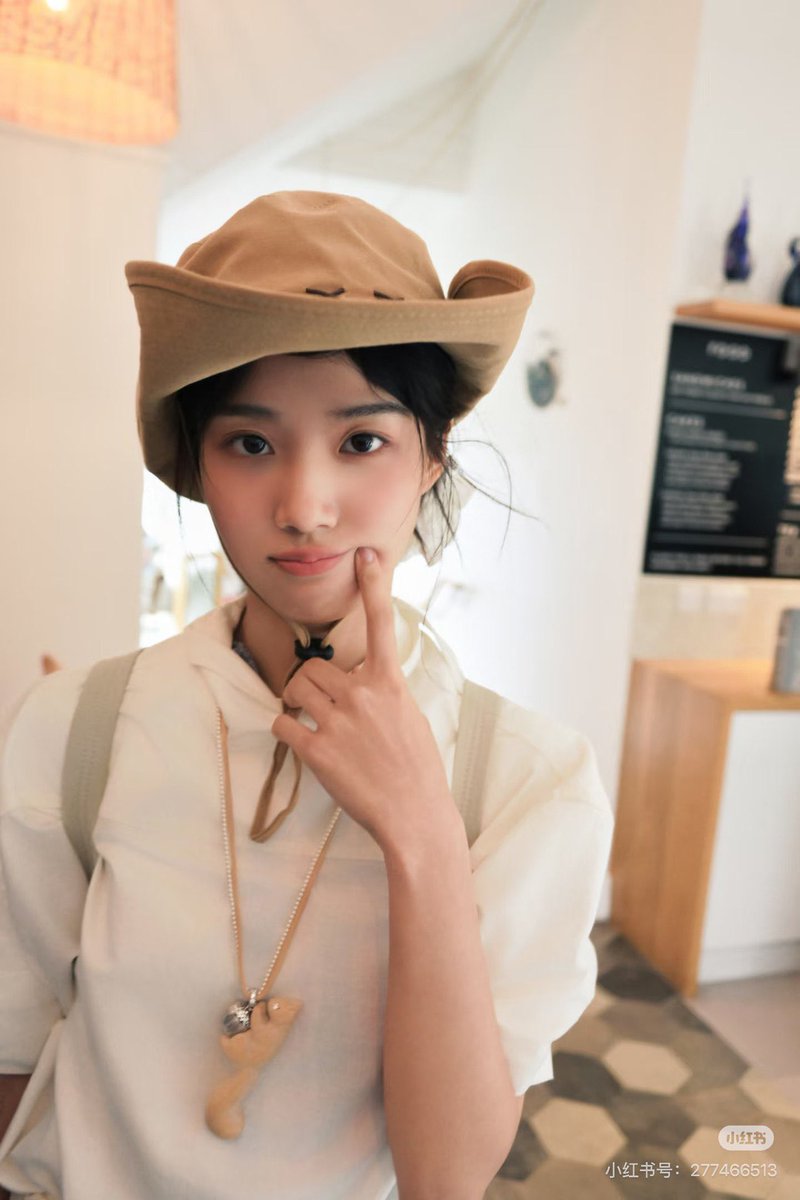Yuxiaho's tweet photo. I’m not asking for much! just a little attention, a gentle pinch. Surely that isn’t too much to ask from someone who claims to adore me? Come closer! But be warned: ignore these cheeks for too long, and I’ll be dramatically sulking until further notice. https://t.co/NmwLdJO1cZ