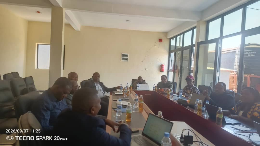 ADPE_Official's tweet photo. Today at RTB headquarters, ADPE’s music team, Nyundo Music School and RTB staff are validating the curriculum for the Church Music Arts programme.
The workshop aims to equip learners with practical music skills and create opportunities in Rwanda’s creative industry. https://t.co/o4qcILk1Qt