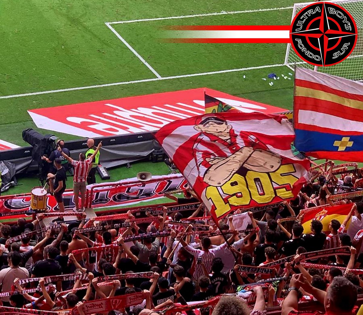 ULTRASGIJON's tweet photo. Dos años después, sigues al frente de tu grada.
Dos años después, sigues presente en tu Fondo Sur.
Dos años después, tu grupo continúa honrándote.
Dos años después, Ultra Boys sigue homenajeándote.
Dos años después, sigues aquí con nosotros.
2️⃣ años después: 📢 ARMANDO PRESENTE! https://t.co/cCd8XifNNS