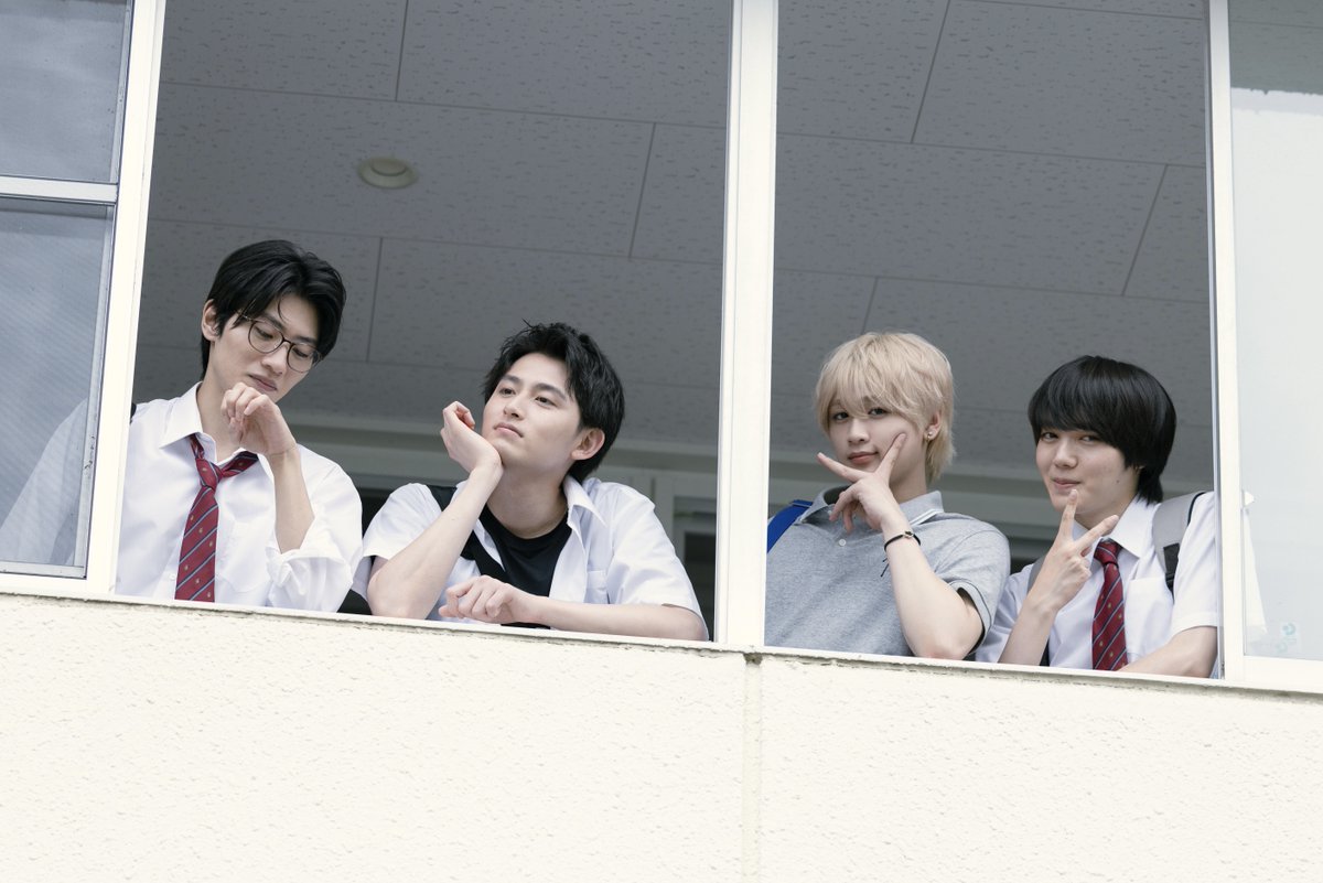 official_DXTEEN's tweet photo. [📸]260907

読売テレビ ドラマDiVE
『陽キャ集団にいる芹沢は、俺の前だと様子がおかしい』第5話
@dramaDiVEP_ytv

#佐伯裕真 役で #田中笑太郎 が
出演させていただきました🐣

感想は #陽キャ集団 をつけて
たくさんポストしてください！
来週の放送もお楽しみに☺︎

TVer見逃し配信ページ
🔗https://t.co/yIuppo2OPw

･･━━･･━━･･━━･･━━･･
エンディング主題歌
#DXTEEN 'IDOL'🎧
https://t.co/cWRRkk4xaQ

@genjibu_sdr #原因は自分にある。 #小泉光咲 さん
@KimuraKaiki #木村魁希 さん
@yukihayama1027 #葉山侑樹 さん
#DXTN #DXTEEN_IDOL