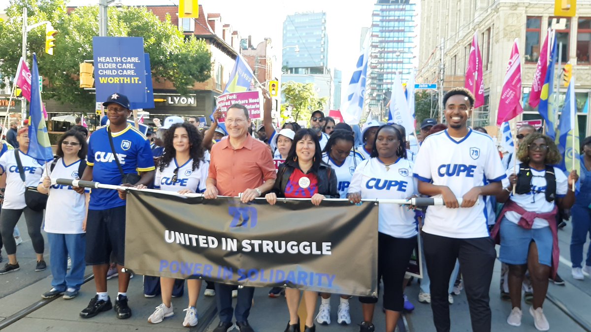 CUPEOntario's tweet photo. CUPE Ontario leads the unions in the Toronto #labourday parade this year. https://t.co/ATsLqIfLmA
