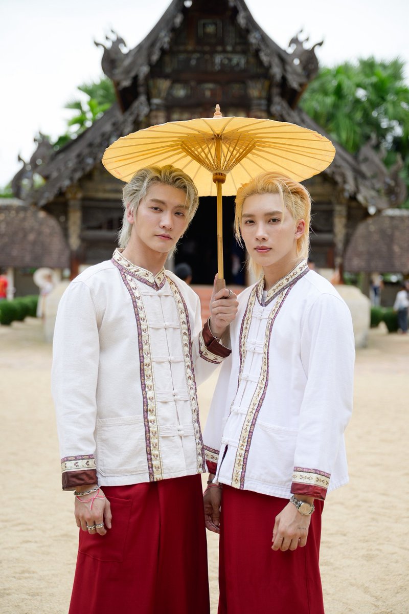 BOSSCKMVN_HOME's tweet photo. 💛💛💛

©️MC999

BN DESTINY IN CHIANGMAI
#BossNoeulCNXFanTripD2
#BOSSCKM #BossChaikamon #BossNoeul https://t.co/sG0TY5490W