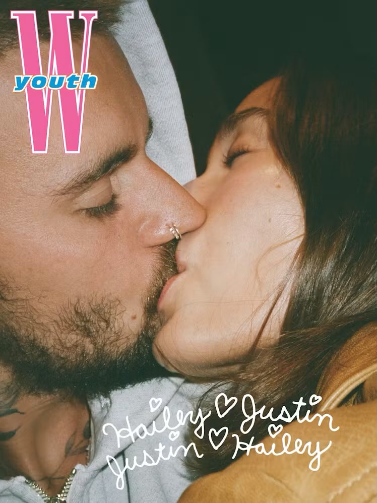 dearvotion's tweet photo. Even looking at the editorial content, nothing particularly exciting in any way whatsoever. Sure there’s a segment of Gen Z who models their digital presence after Hailey, do they actually care about the Biebers as a family unit though? Just tonally dissonant in general. https://t.co/lbzcB81Flx
