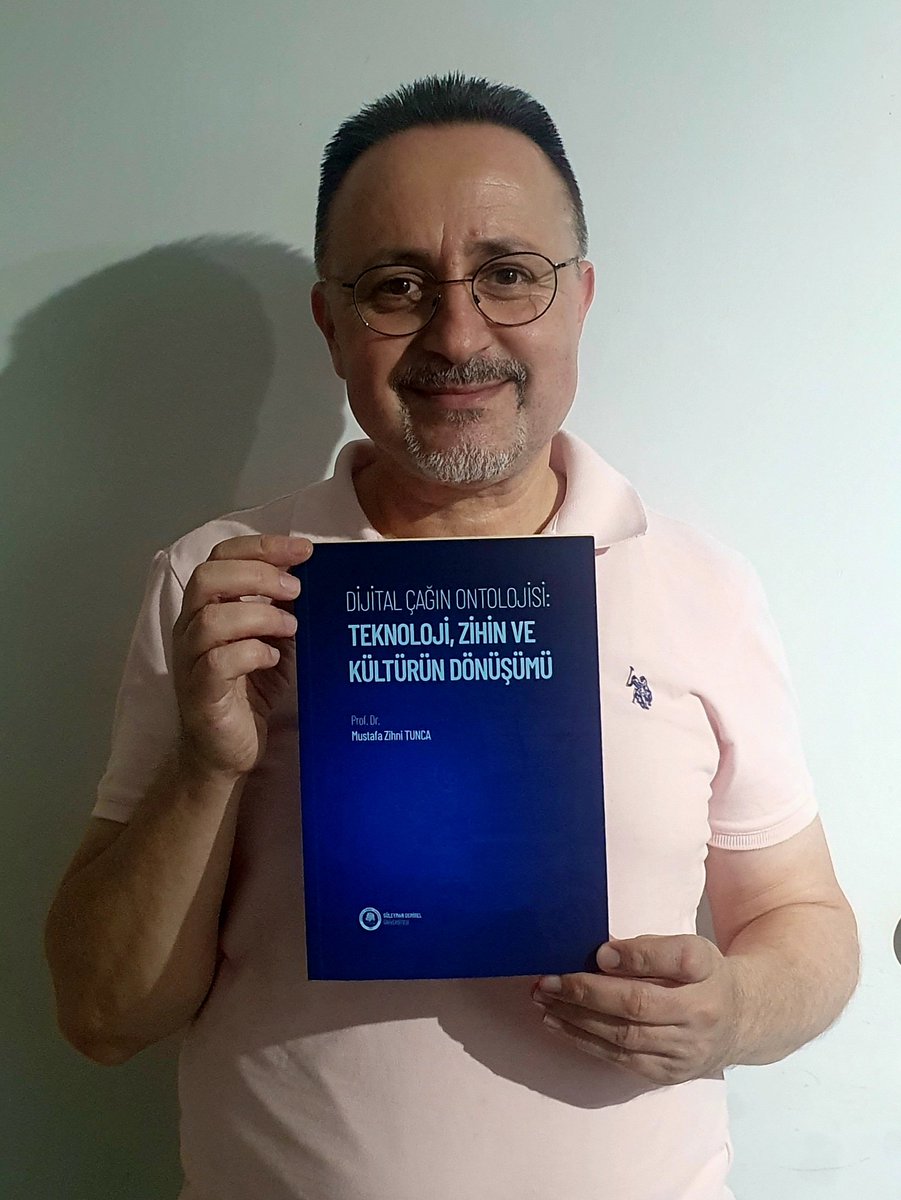 ihtmedya's tweet photo. Prof. Dr. Mustafa Zihni Tunca'nın "Dijital Çağın Ontolojisi: Teknoloji, Zihin ve Kültürün Dönüşümü" adlı kitabı SDÜ Yayınları'nda okurla buluşuyor. 
@proftunca https://t.co/qQTWGMbpgI