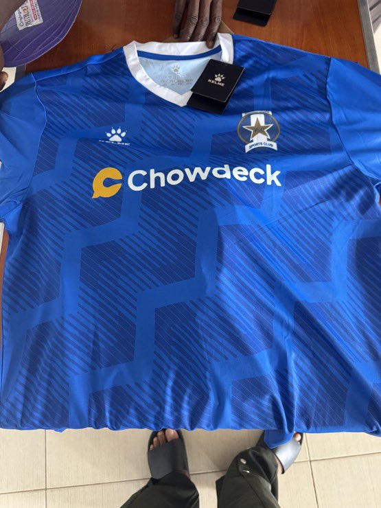 Bamidele_9's tweet photo. Shooting stars jersey is now available for sales at the stadium. 

#ibadan -#Loradem https://t.co/YJlRMxKT6k
