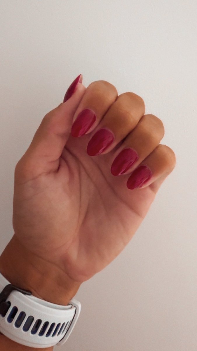 DevonMoore8's tweet photo. September nails ❤️ https://t.co/0V9APQLBxX