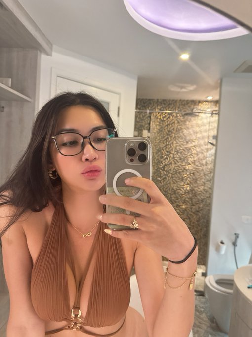 Bellah2231's tweet photo. I'm down for #trans #femboy #hookup #tgirls #meetup https://t.co/BLjFqvXNAS