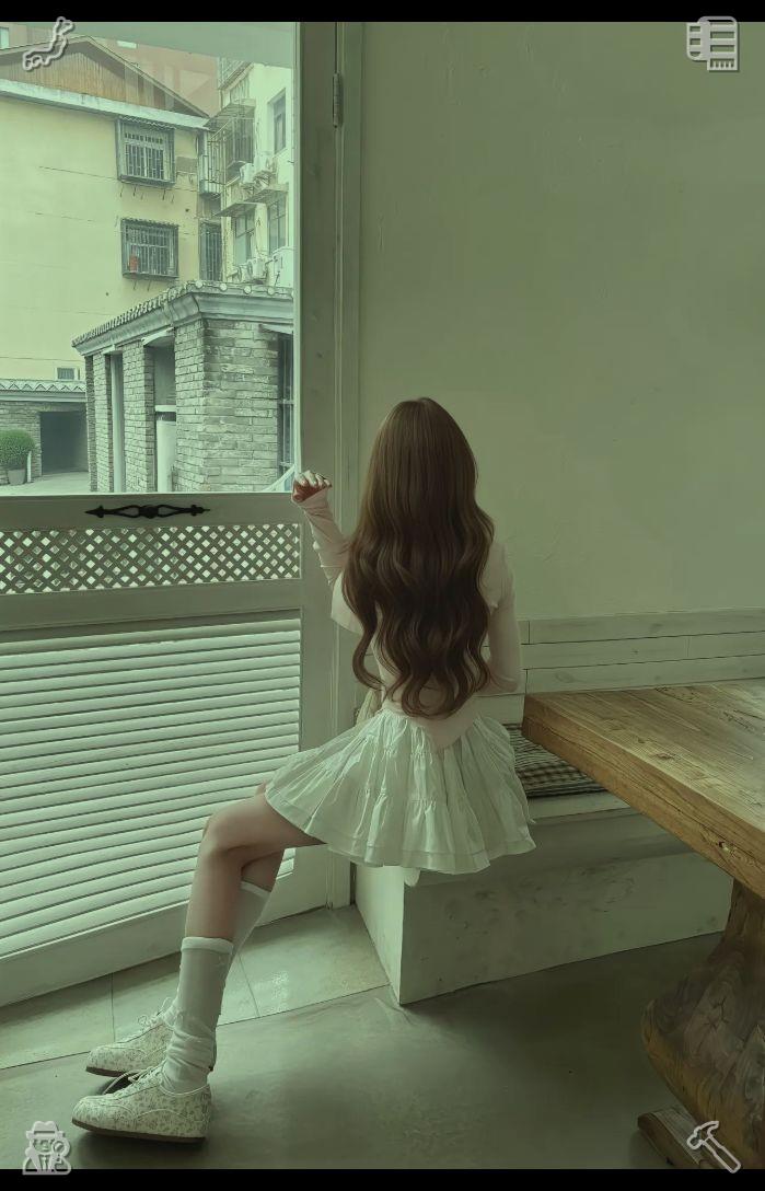 amorosoz's tweet photo. The bus pulls up, and I step aboard, settling into a spot near the window. I bring out the daisies, gaze at them, and a grin spreads across my face. Their vivid, lively petals lift my spirits. Though it’s a simple act, its impact is profound. A refreshing morning back yoga sess https://t.co/hegFVPJwZx