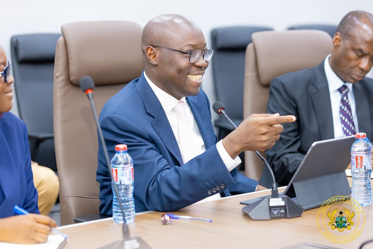 Cassielforson's tweet photo. Earlier today, I met with the National Development Planning Commission (NDPC), led by its Chairman, Dr. Nii Moi Thompson, to discuss the New Economy programme.

The NDPC will play a critical role in tracking progress and assessing implementation.

Stability is only the beginning. Our goal is to create jobs, build an economy powered by what Ghana produces and ensure prosperity for all!