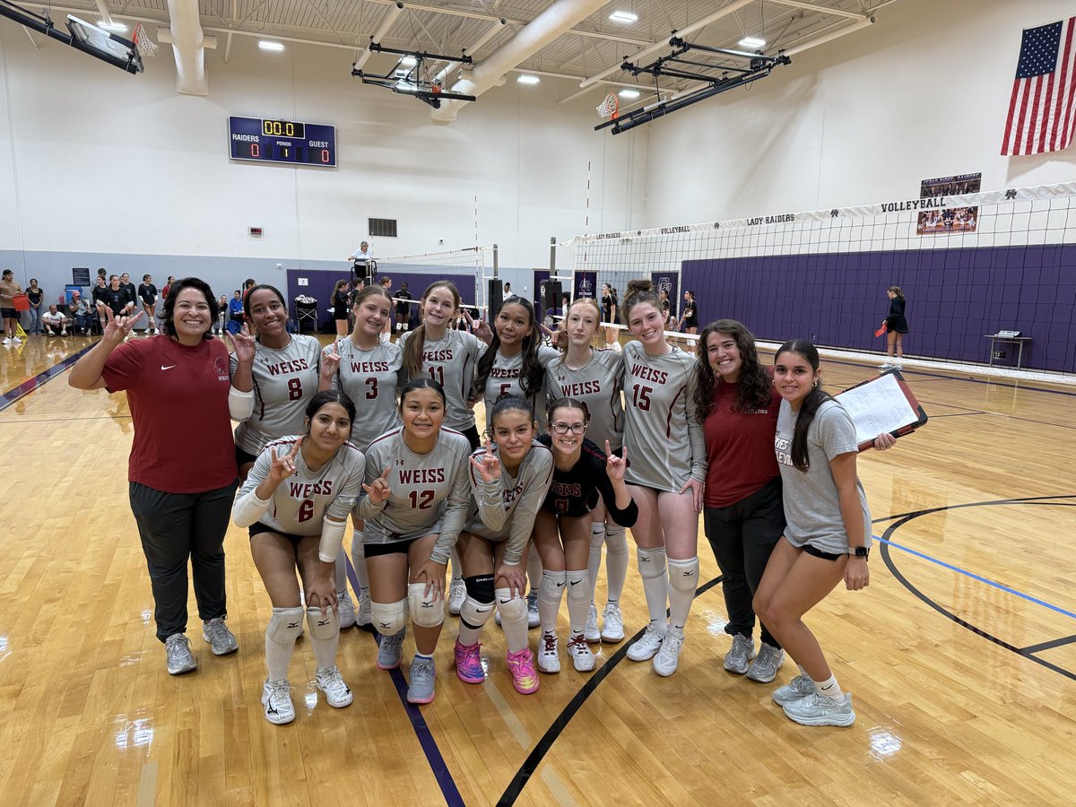 weissvolleyball's tweet photo. Great job by these squads and their coaches this weekend‼️Keep up the work headed into district play. 🐺🏐🔥 #TheStandard #FAMILY #EarnedNotGiven #BeTheOneWolfpack @Weiss_ABC @PfISDAthletics https://t.co/gq6ans25Fb