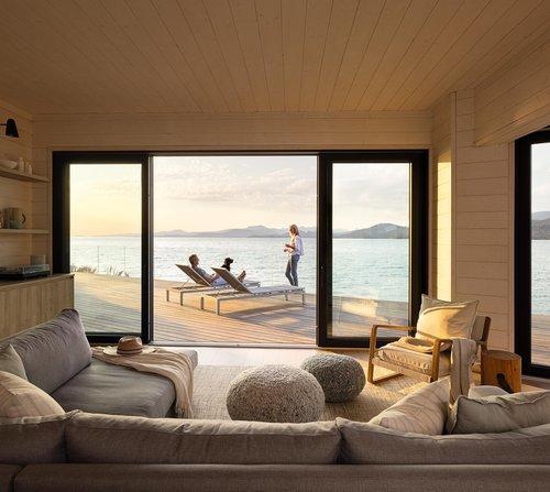 sandragov's tweet photo. Whether it's a rugged ski chalet in the Whistler mountains or artsy condo in the heart of Vancouver, these are the best West Coast homes from our pages. https://t.co/v1zEooR8ns https://t.co/PMhl6BEVYO