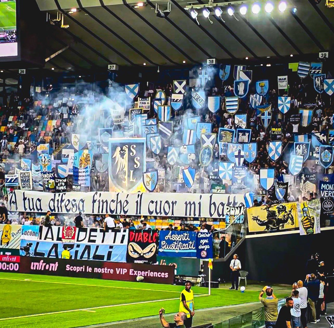 Awaydays23's tweet photo. Lazio at Udinese tonight 🇮🇹 https://t.co/0Wytk19tfP