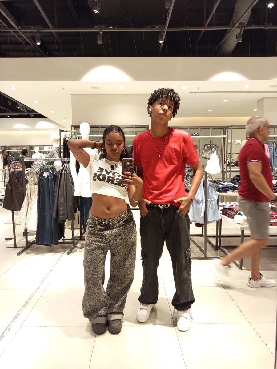 suaindaia's tweet photo. Meu little primo https://t.co/1iXJpDddMB