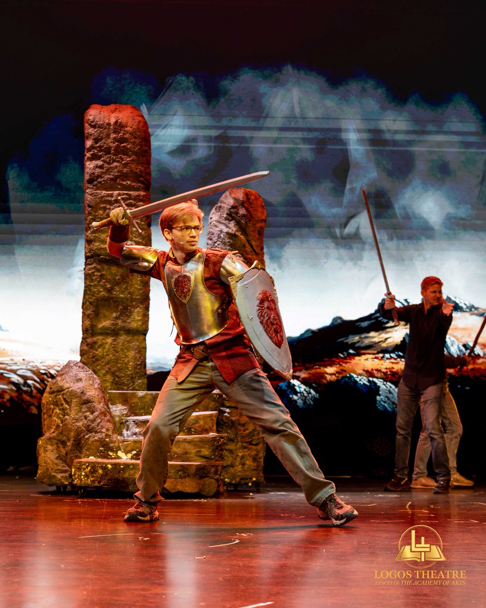 LogosTheatre's tweet photo. The battle continues in Branson as #TheLiontheWitchandtheWardrobe gets ready to take the stage!

Individual fights are carefully choreographed and rehearsed as opening approaches!

Will we see you there?
Tickets: https://t.co/cW0WgGGAu4

#NarniaOnTour #AslanisontheMove https://t.co/rZ8KFNwXVZ