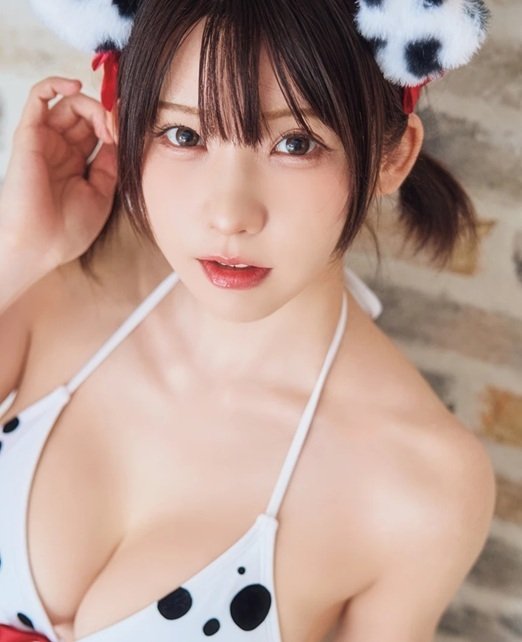tetsuryu1970's tweet photo. おはようございます😃えなこりんセクシーで可愛いなぁ〜💖💖💞💞
#えなこ https://t.co/pTSNinWU2L
