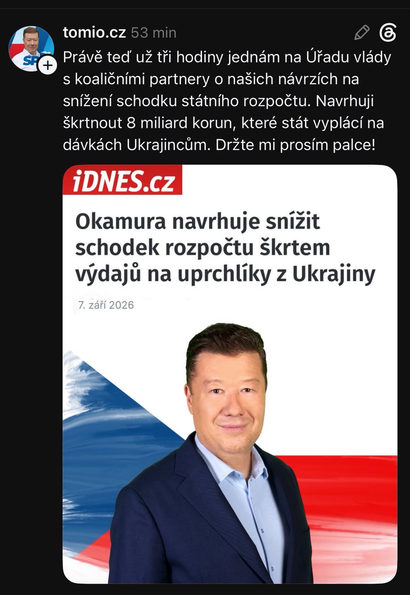 matej_hlavaty's tweet photo. Tomio Okamura si z rozpočtu vybral jedinou kolonku a zamlčel celý účet. Ano, humanitární dávka stála loni 8,8 miliardy. Podle MPSV ale za první tři čtvrtletí uprchlíci přinesli rozpočtu 23,2 miliardy, zatímco veškerá pomoc včetně dávek, zdravotnictví, školství a ubytování stála 11,5 miliardy. Stát tak získal o 11,7 miliardy víc, než vydal.

Letos navíc výdaje na dávku klesly o 22 % a dvě třetiny příjemců tvoří zranitelné osoby. Osm miliard tedy není čistá ztráta. Je to jen populisticky vyříznutá jedna strana účetnictví.

A novější celková čísla vláda s účastí SPD raději přestala zveřejňovat.