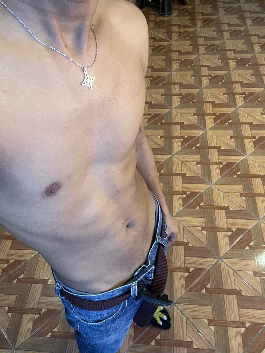 Yoswar_ari's tweet photo. Qué calor 🥵

https://t.co/NWbp31DHxR https://t.co/lGwLaKSyLb