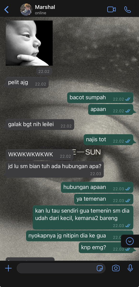onyonfunky's tweet photo. Jadi sebenernya lei naksir ngga sm bi? :p

 #keonhyeon few tweets au https://t.co/wkLW4Cdonx