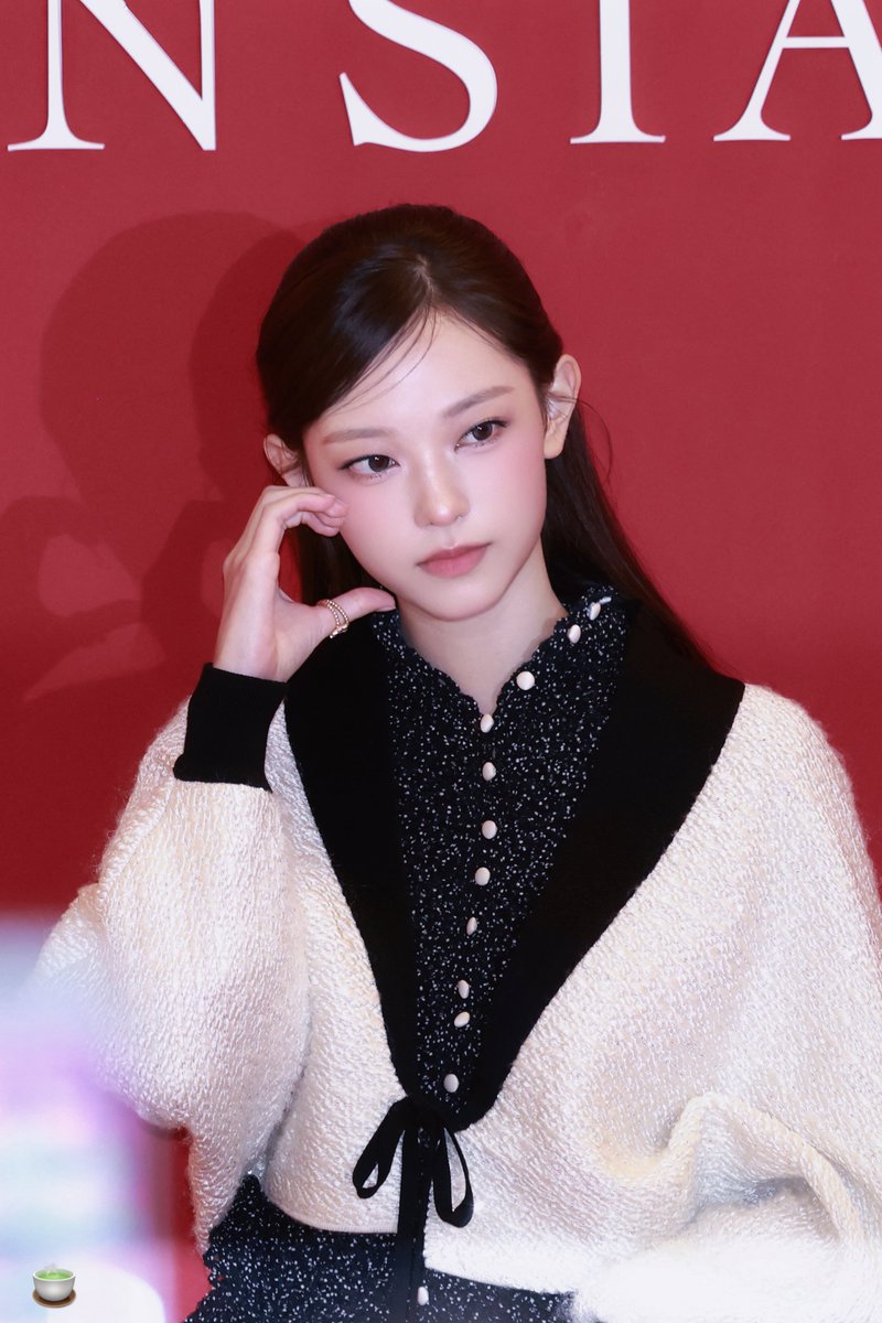 NewJeans_Base's tweet photo. prettiest girl ever https://t.co/H57XqOav3u