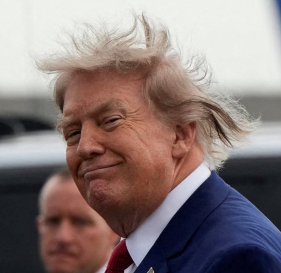 LiviaPang321's tweet photo. @Wolfie1775 @WhiteHouse Oh my god, you’re so fucking hilarious I could die！ https://t.co/KVnwW3Zmxn