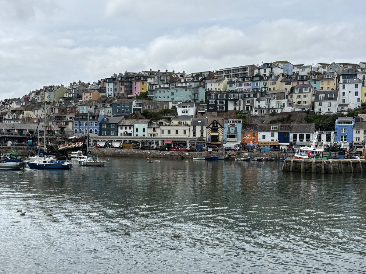welshref's tweet photo. Last weeks view in Cheltenham alongside this afternoons view in Brixham harbour. Tomorrow, I’ll be back in Newport, I won’t subject you to photos of that! https://t.co/9jiXIFQeYS