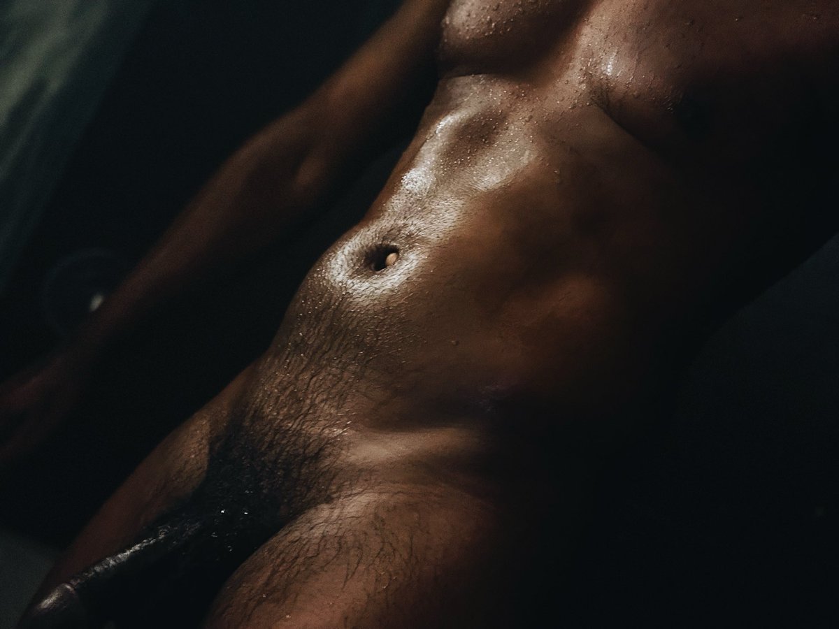 inherglow1's tweet photo. That after gym shower always hits right. https://t.co/u3zu2DnXTk