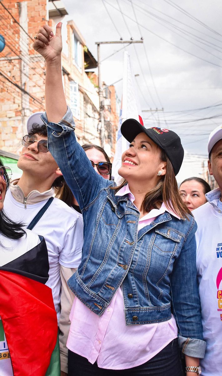 soyliliana10's tweet photo. 📌La tendencia más organizada, la más estructurada, con mejores ideas y propuestas, es la de #NiUnPasoAtrás liderada @carolinacorcho, la Dra está haciendo un excelente trabajo en los territorios y con las bases del progresismo, bases a las que la cúpula les cerró las puertas. https://t.co/ig6iPFO0cy