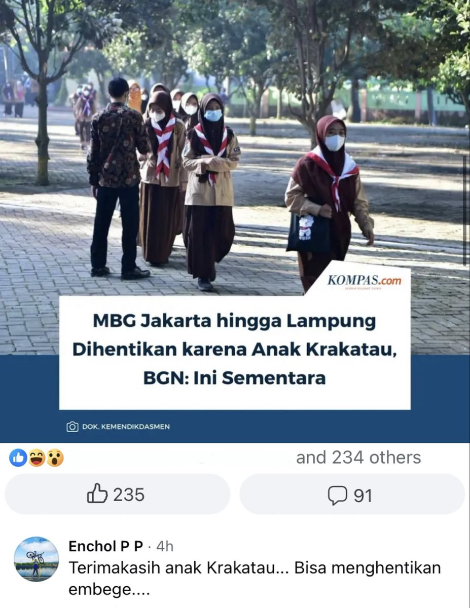 txtdrimedia's tweet photo. asap karhutla ga bisa berhentiin MBG, anak krakatau turun tangan https://t.co/DNvDM9nDiJ