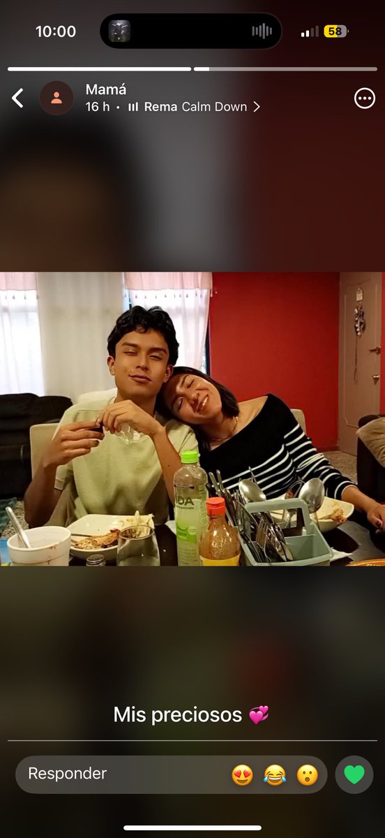 cxrmnnu's tweet photo. Nosotros normal/nosotros en los estados de mi mamá https://t.co/6Ae6UTsjmQ