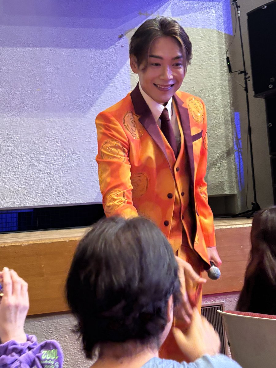 mutuki1103's tweet photo. 今日の現場🎤
＃純烈 https://t.co/0HuynBDjH9
