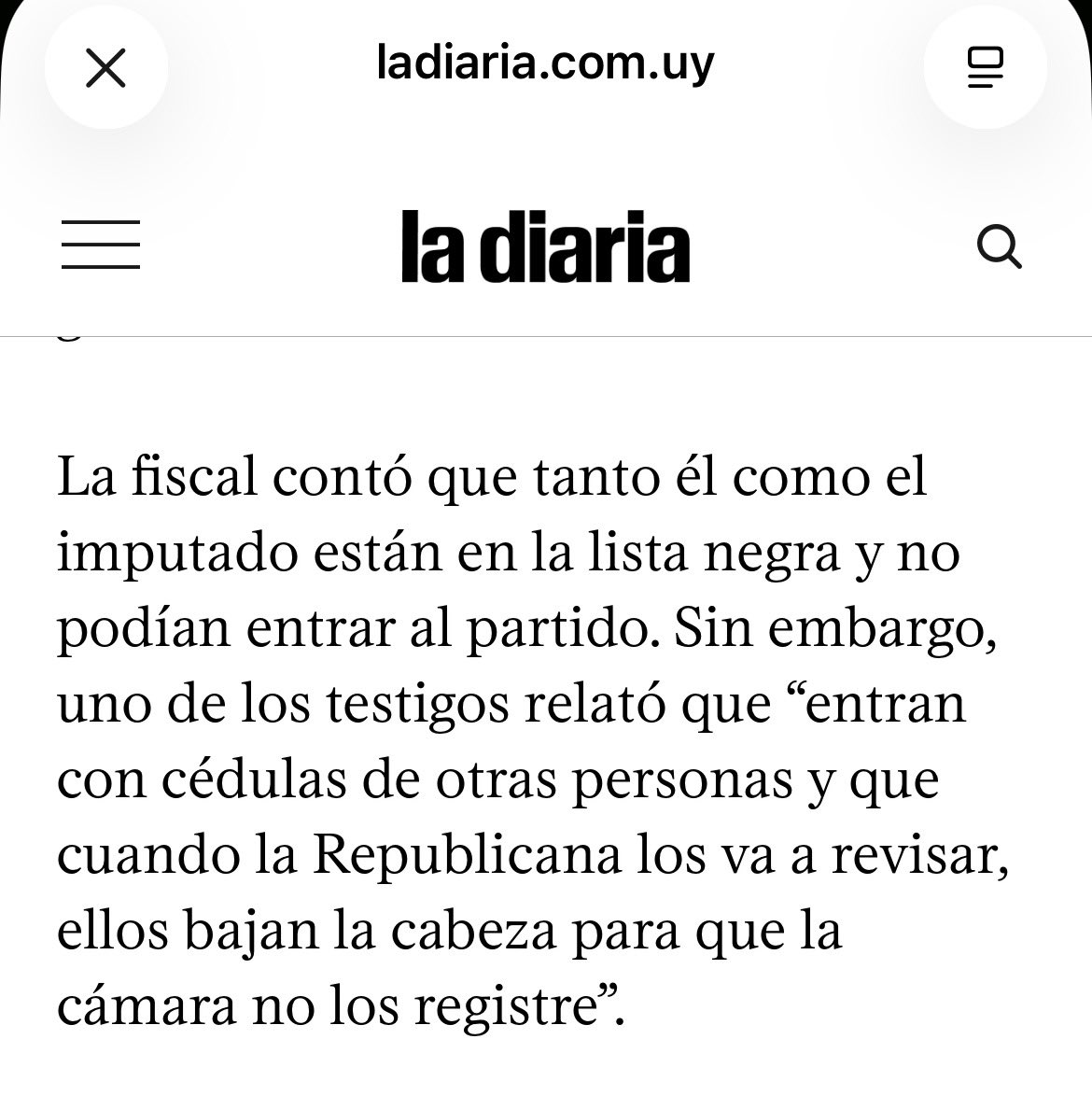 MentirasBolsoo's tweet photo. Ahora el foco es responsabilizar a Peñarol porque “entre gente que está en la lista negra”.

El día de la bengala que casi matan a una persona quien fue a declarar admitía estar en lista negra y entraba igual. También en los incidentes clásico 2022.

¿Ahí no era agravante? https://t.co/yRYQL2CRCA