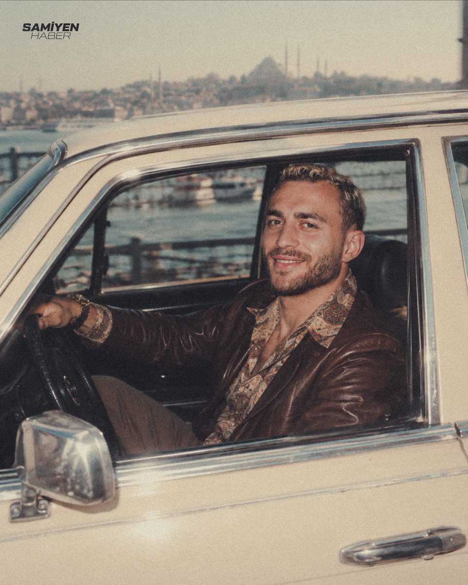 samiyengundem's tweet photo. 🤩 80'ler akımına Galatasaraylı futbolcularla katıldık. https://t.co/RuzV7Vptby